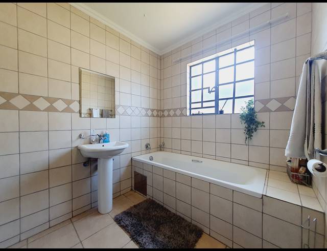1 BEDROOM APARTMENT TO LET IN NOORDWYK